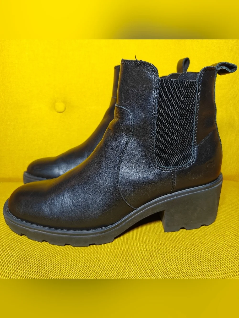 BOC Born Women's Black Leather Stretch Pull-On Chelsea Boots High Heel Shoes 10M